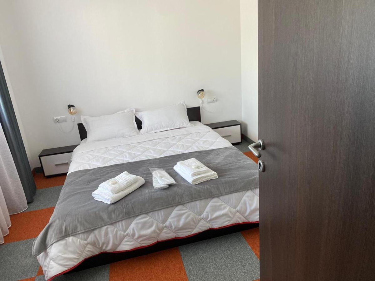 Casa Cerbului Apartment วีเชวเดสซุส ภายนอก รูปภาพ