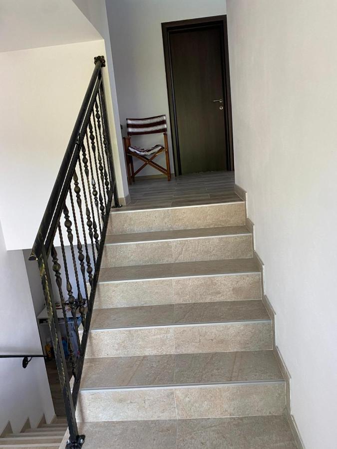 Casa Cerbului Apartment วีเชวเดสซุส ภายนอก รูปภาพ