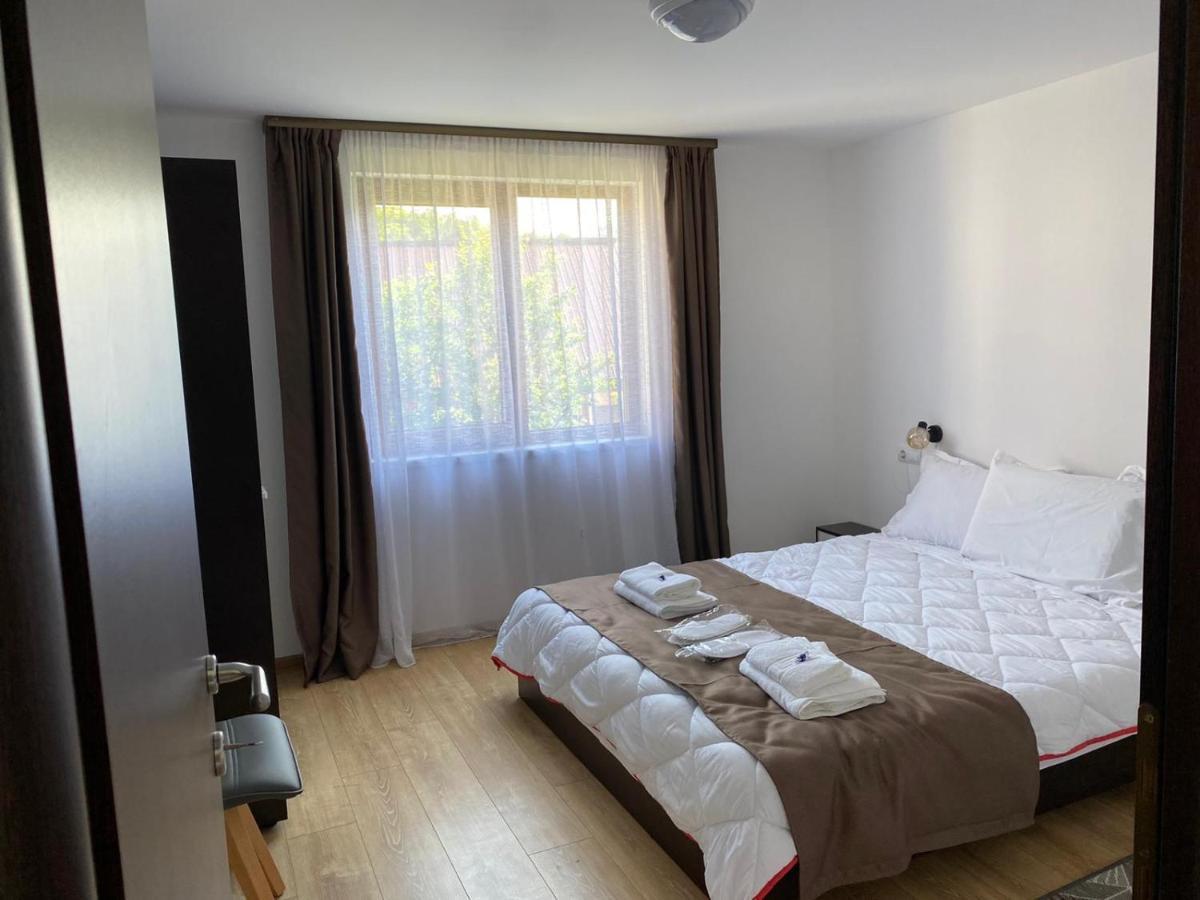 Casa Cerbului Apartment วีเชวเดสซุส ภายนอก รูปภาพ